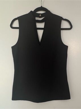 Like new-Dynamite Black Sleeveless V-Neck Blouse | Size Medium